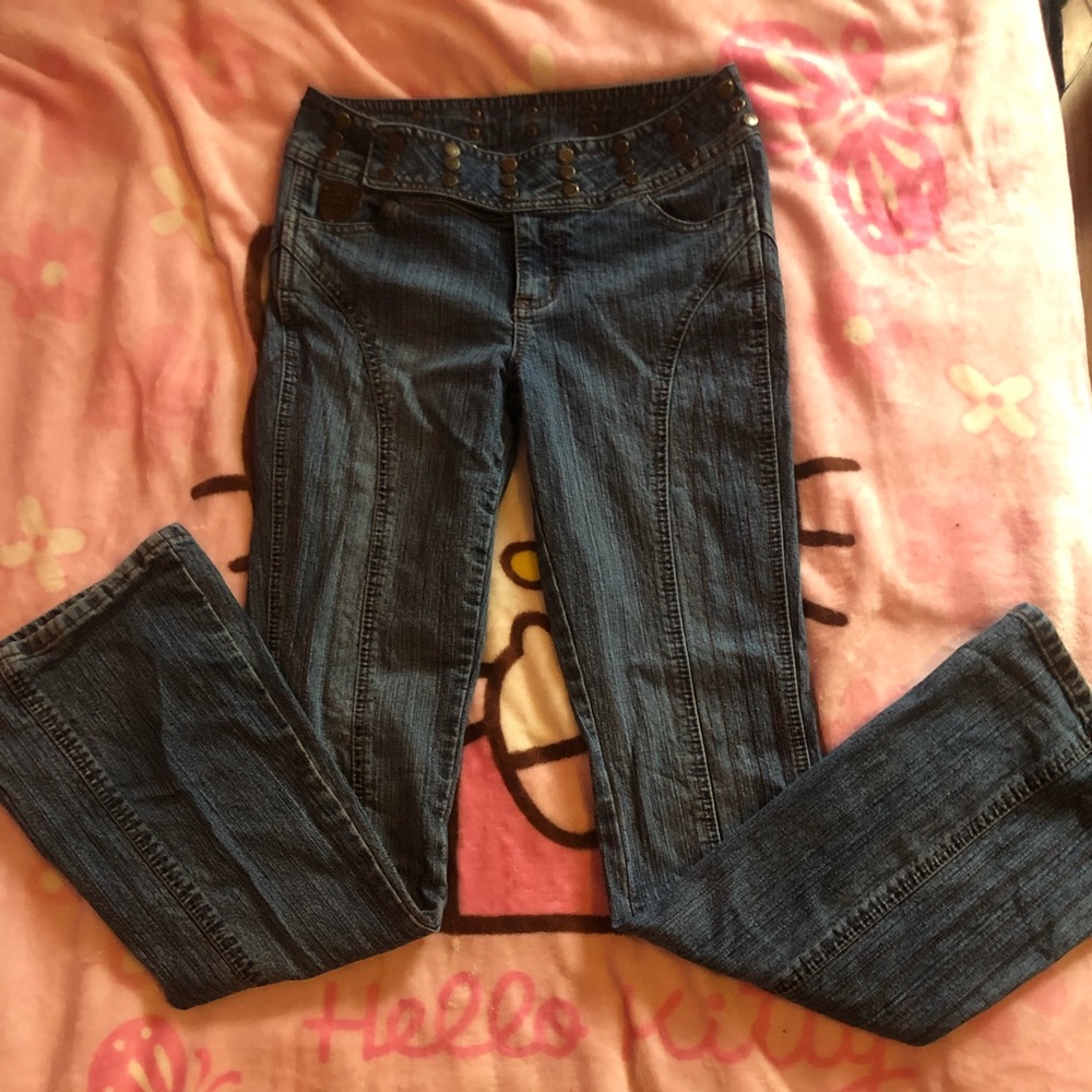 Hip size 93CM/36INCH
Waist size 71CM/28INCH
Thigh size 20CM/52INCH